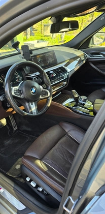 BMW Seria 5 cena 107000 przebieg: 142000, rok produkcji 2017 z Oborniki małe 37
